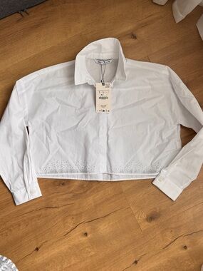 Zara White Cropped Button-Up Shirt